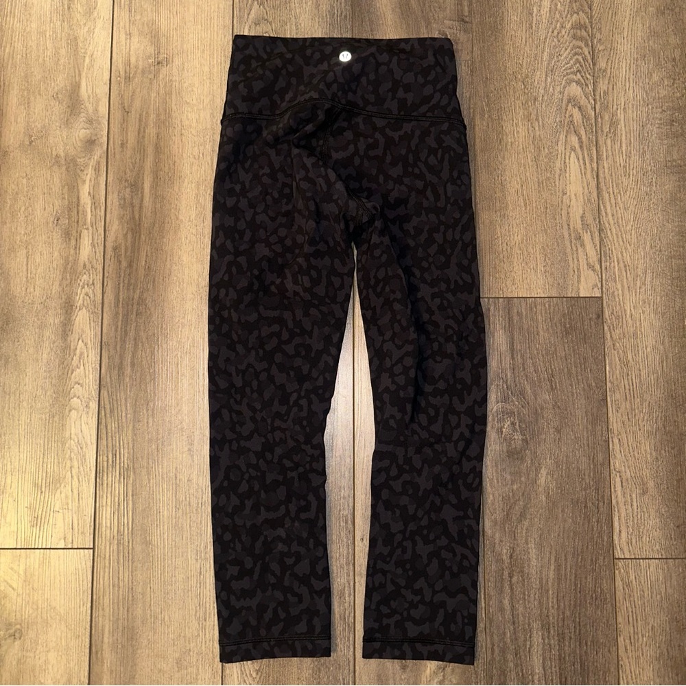 Lululemon Wunder Under 25”